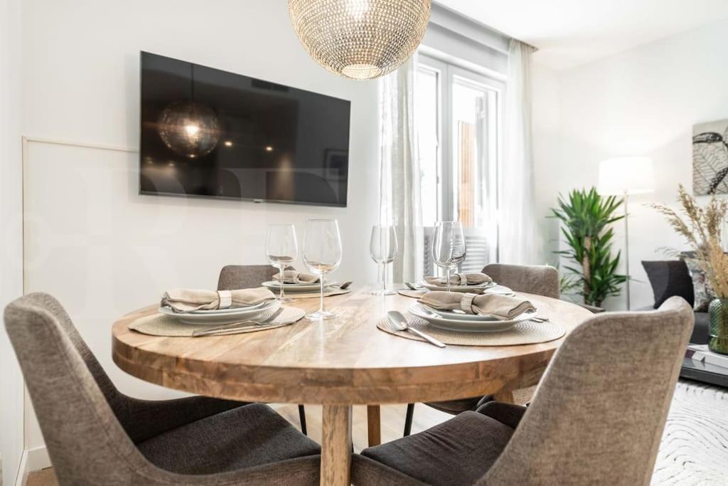 Calm Apartment With Private Patio By Rems Málaga Extérieur photo