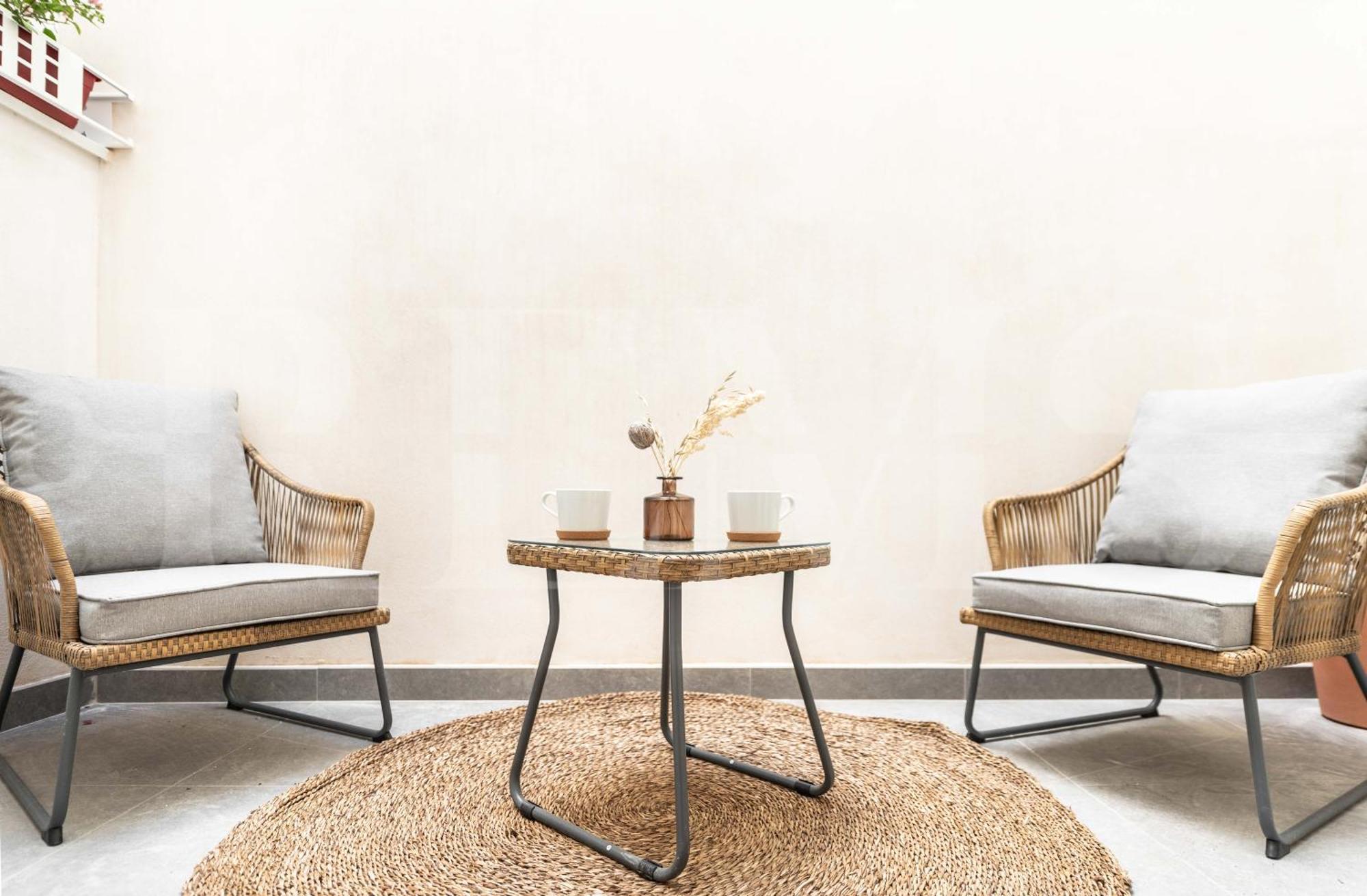 Calm Apartment With Private Patio By Rems Málaga Extérieur photo